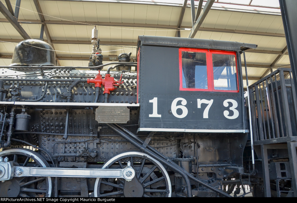 Southern Pacific 2-6-0 Steam Locomotive